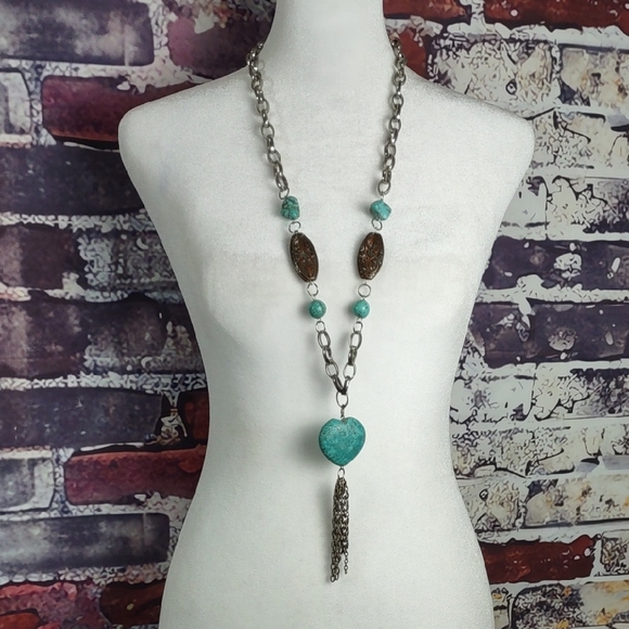 Southwestern Inspired Turquoise/ Howlite Statement Necklace - Picture 1 of 6